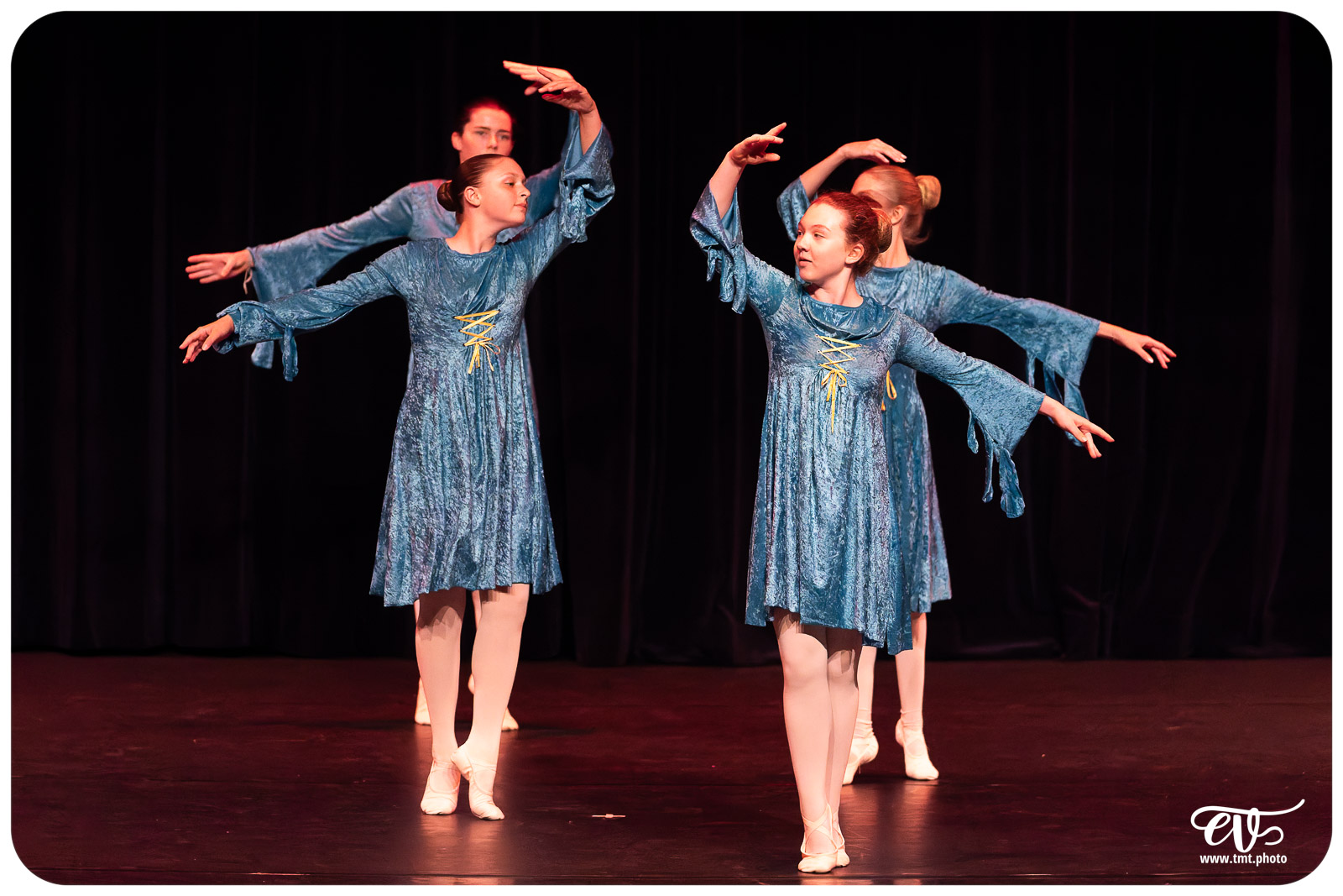 ECOLE DE DANSE CÉCILE ADAMOW